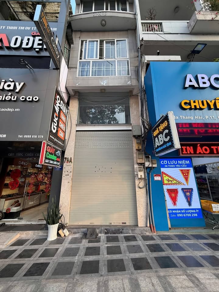 Nhà Phố Mặt Tiền 3/2, Q.10 - Kinh Doanh Sầm Uất, Dòng Tiền 38.5 Triệu/Tháng