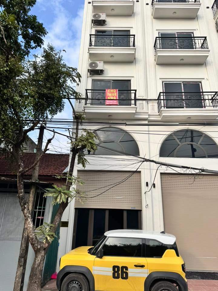 Cho thuê nhà 6 tầng mặt đường An Thượng, Hoài Đức - 11 triệu/tháng