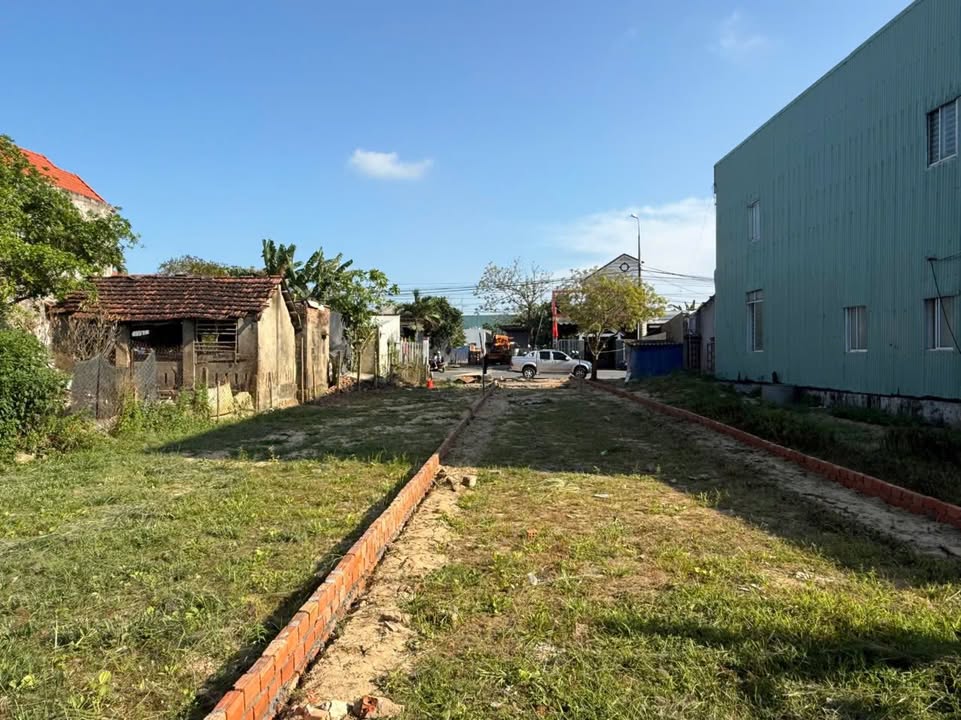 Đất Mặt Tiền Đường Nhựa C8, Hòa Vang - 400m² - Sẵn Sổ Hồng Riêng