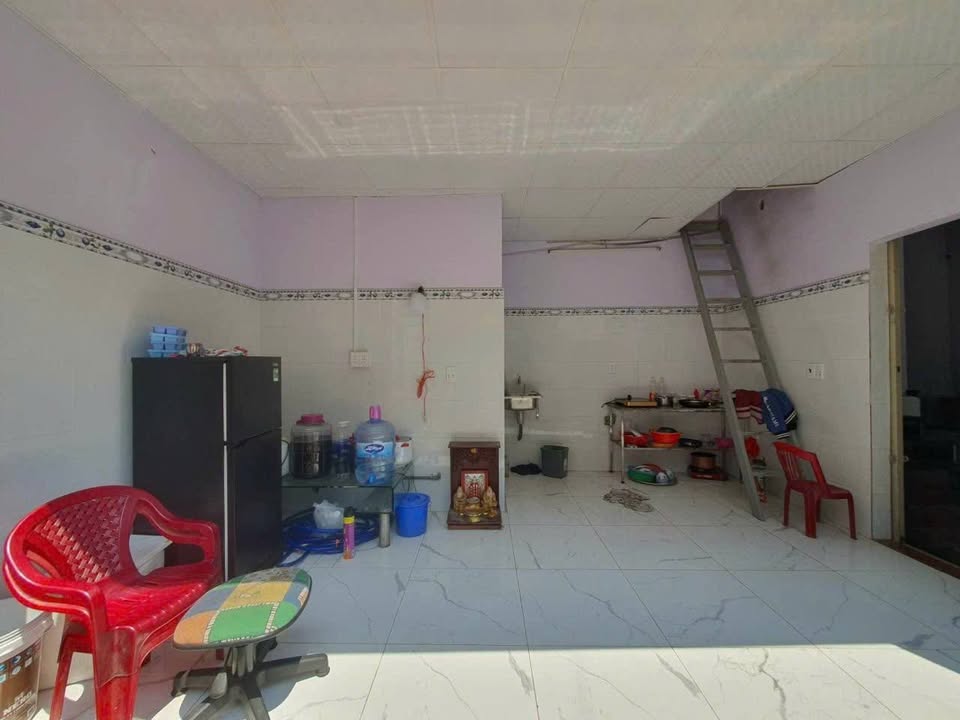 Mặt bằng Kinh doanh Mặt tiền P.15 Tân Bình - Giá 8 Triệu/Tháng