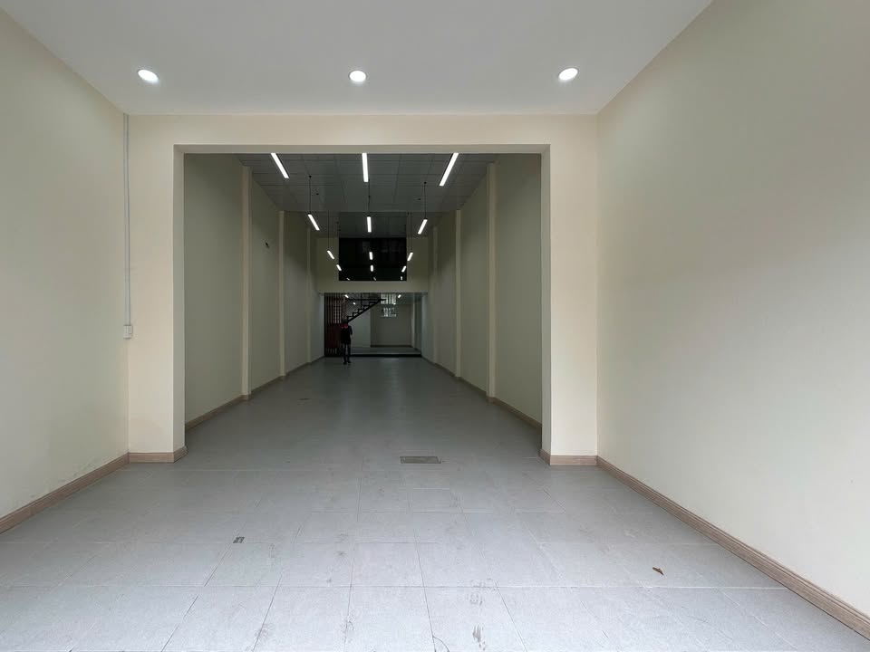 Mặt bằng kinh doanh Hoàng Hoa Thám, Tân Bình - 125m², 40 triệu/tháng