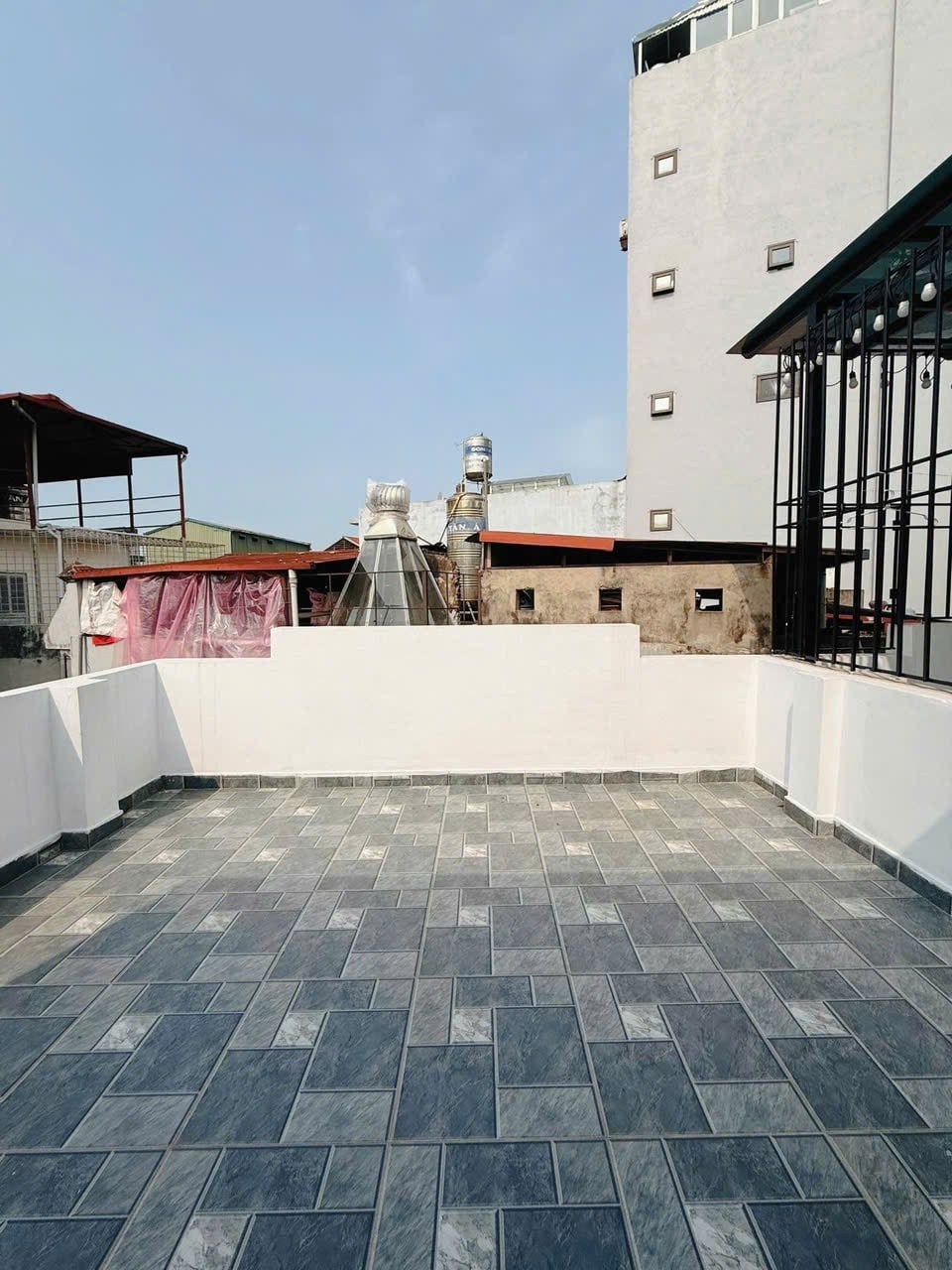 Nhà Riêng Tôn Đức Thắng 35m² 5 Tầng - Vị Trí Đắc Địa, Sẵn Sàng Ở Ngay!