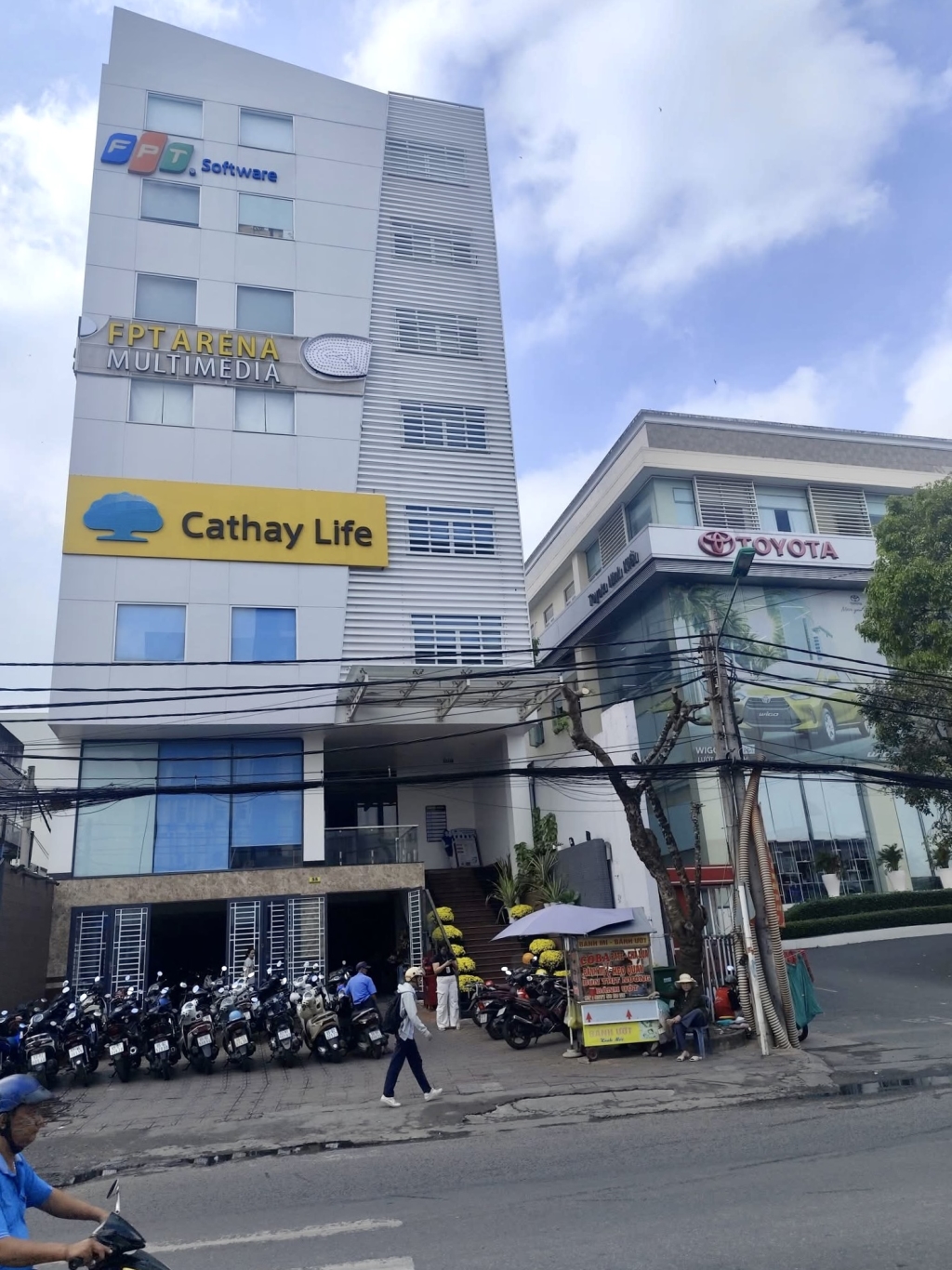 Văn phòng Mặt tiền CMT8 Cần Thơ 300m² giá 75 triệu - Vị trí trung tâm!