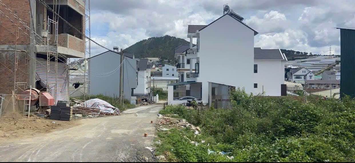 Bán đất Đức Linh, Bình Thuận 85m² - Sổ đỏ, đường nhựa 4m, dân cư đông đúc