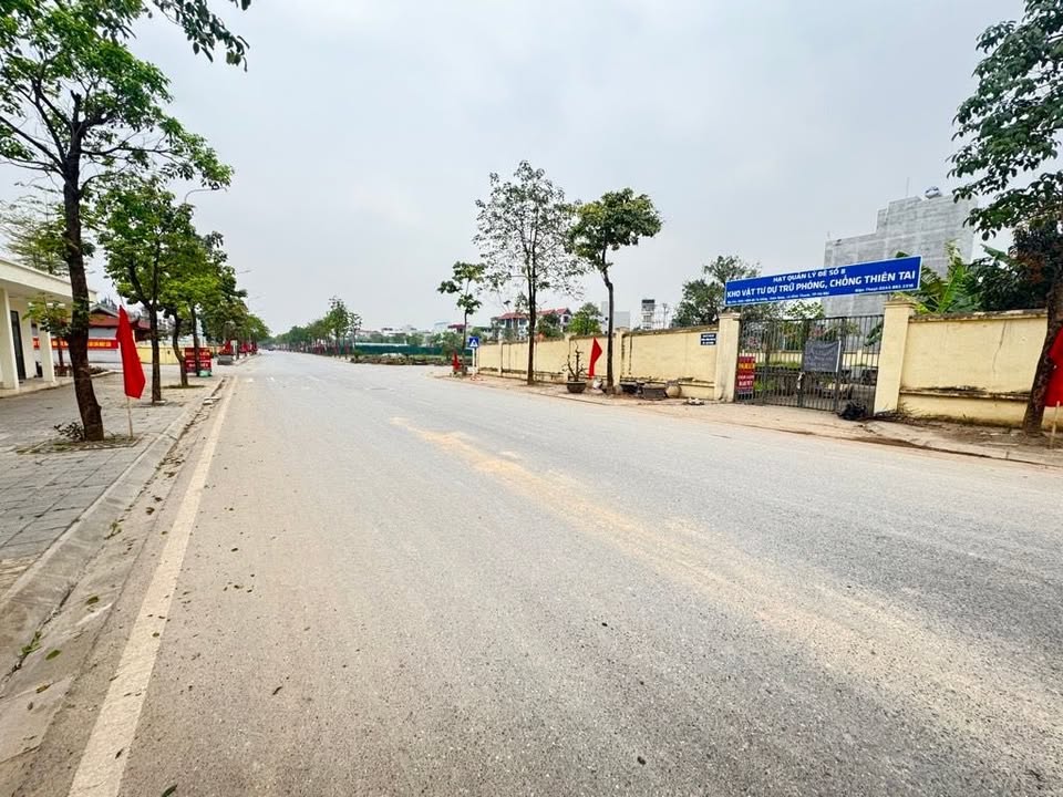 Nhà riêng Thôn Đoài Đông Anh 90m2 - Ô tô vào tận nhà