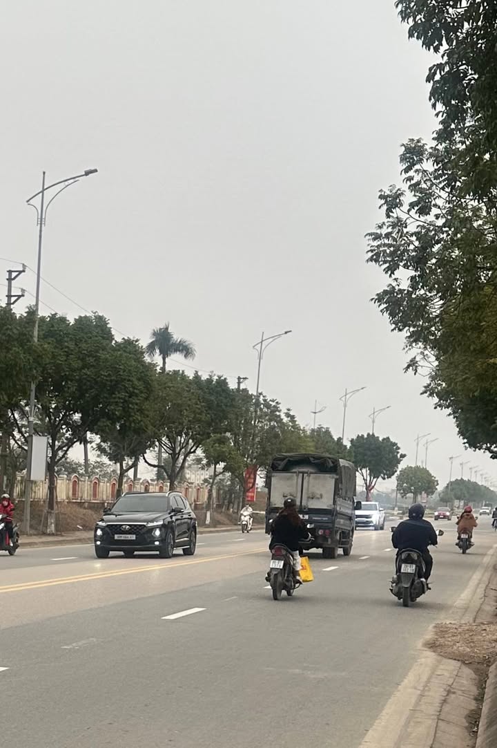 Mặt Phố Đan Phượng 104m² - Kinh Doanh Đỉnh, Giá 1X Tỷ