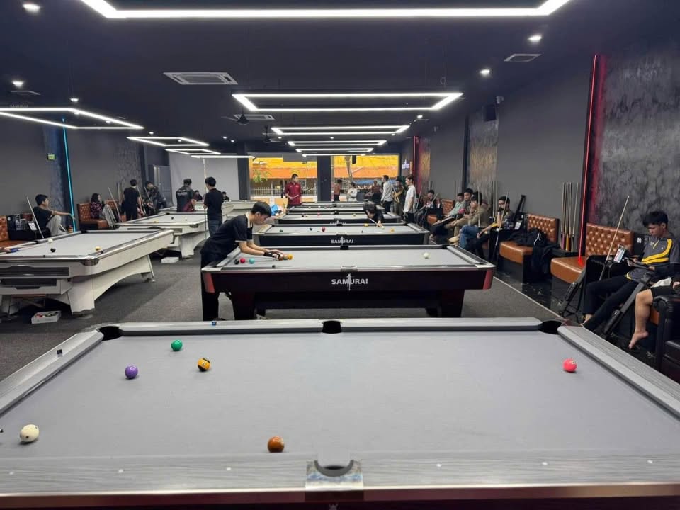 Quán bida Lê Thánh Tôn 250m2 500 triệu - Mặt tiền kinh doanh