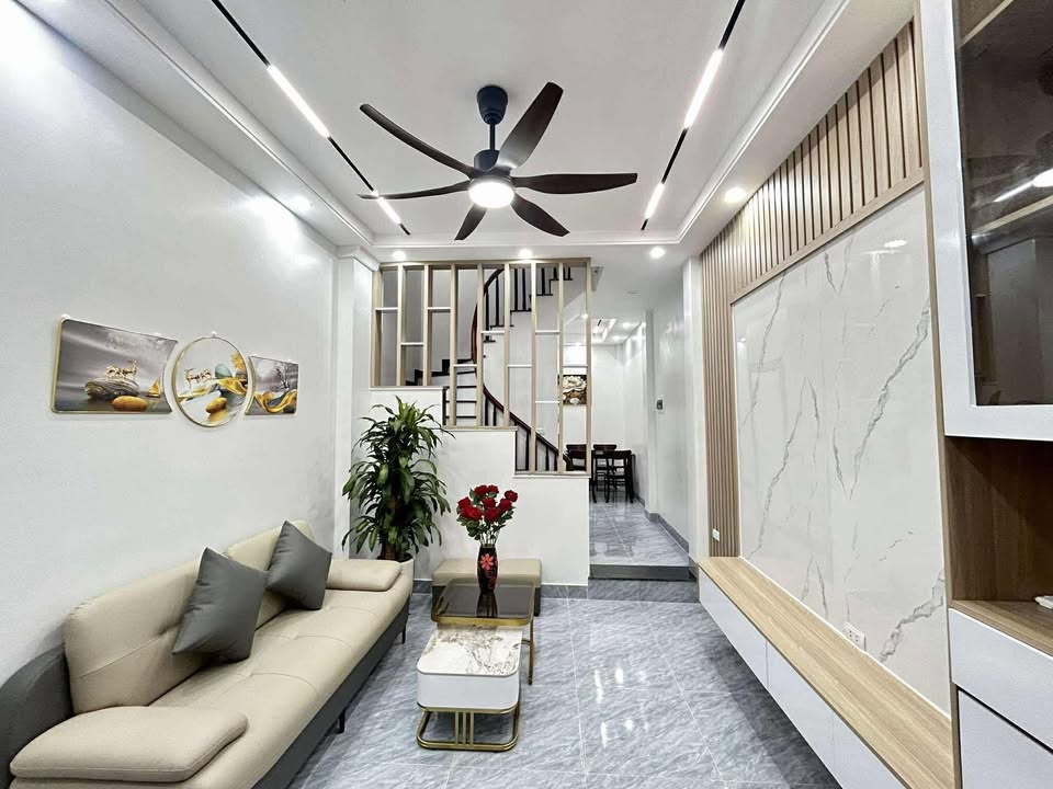 Nhà 35m² 3 Tầng 3 Ngủ, Ô Tô Đỗ Gần - Phú Lương, Hà Đông - 5.9 Tỷ