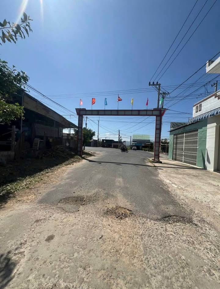 Đất nền Kon Tu2 Đắk Blô 202m² - Sổ đỏ chính chủ, tiềm năng sinh lời!