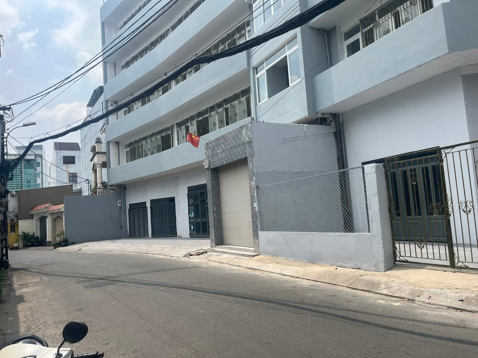 Nhà Mặt Tiền Hẻm KD 57m² Tân Phú - Vừa Ở Vừa Kinh Doanh, Giá Tốt 7.35 Tỷ