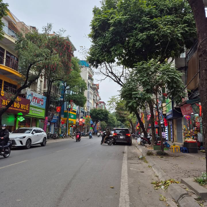 Nhà Mặt Tiền Tô Hiệu Hà Đông 40m², 5 Tầng, Kinh Doanh Sầm Uất