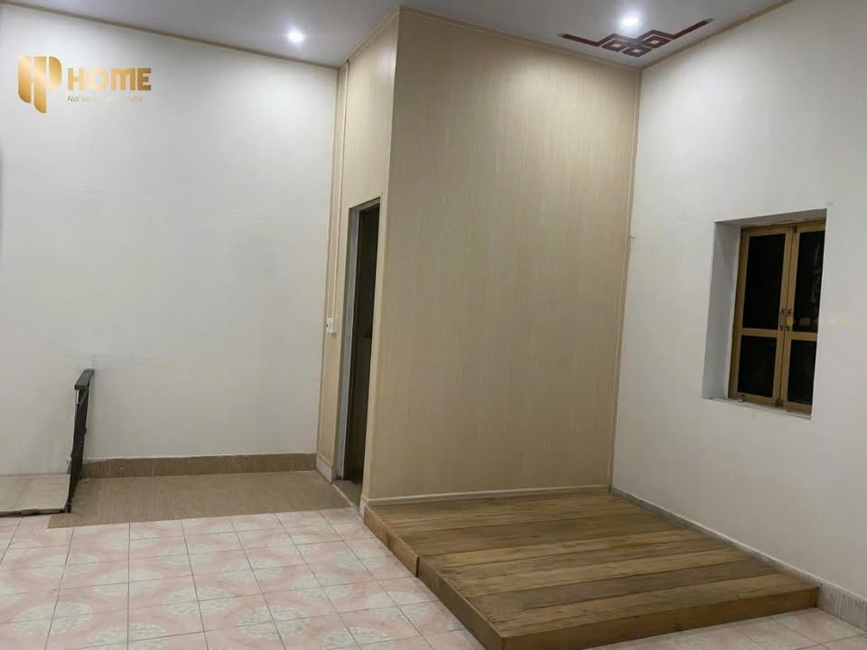 Nhà riêng Ngõ Hàng Kênh 100m² - Sẵn sàng ở ngay!