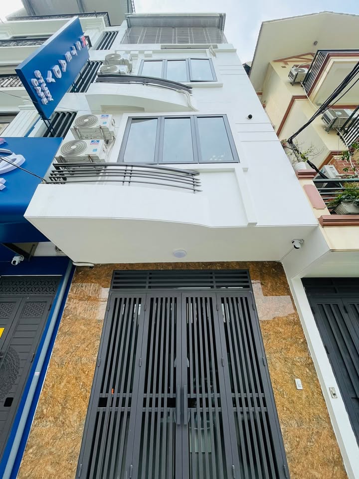 Nhà 5 Tầng Đình Thôn - 45m², 6PN, Ô Tô Đỗ Cửa - 14.2 Tỷ