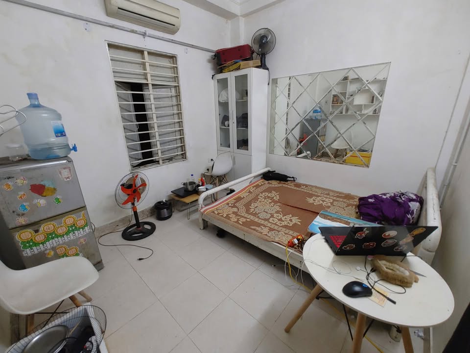 Cho thuê phòng tầng 3, Tô Vĩnh Diện, Thanh Xuân - 2.5 triệu/tháng