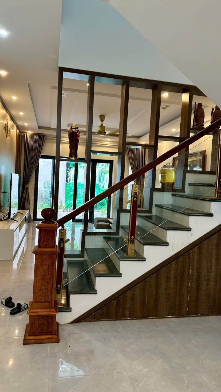 Nhà 3 Tầng Full Thổ Cư 104m² Phường Minh Xuân, Tuyên Quang - Ngõ 5 Chỗ, Tặng Nội Thất