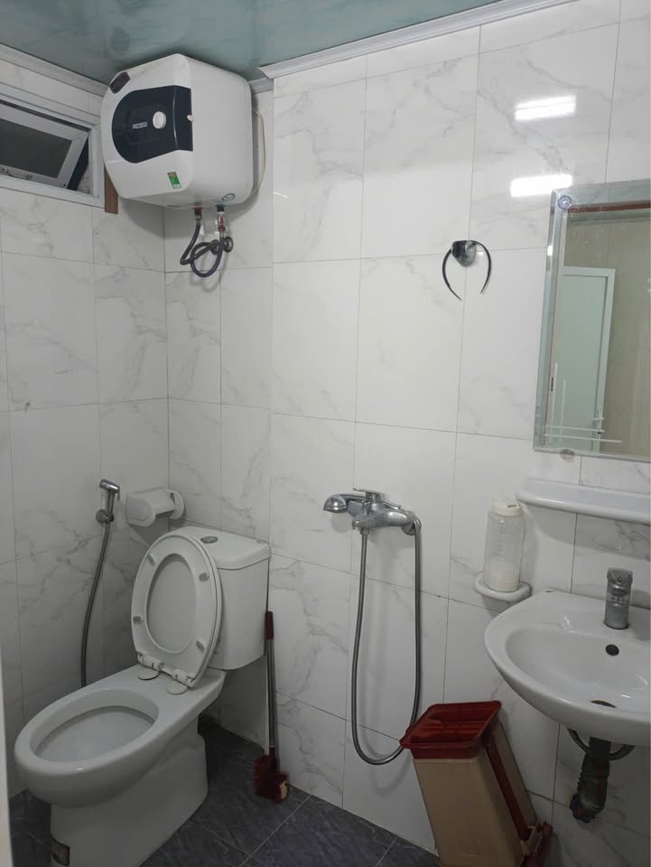 Nhà Riêng Hàng Kênh 50m² giá 3 triệu - Sẵn sàng ở ngay!