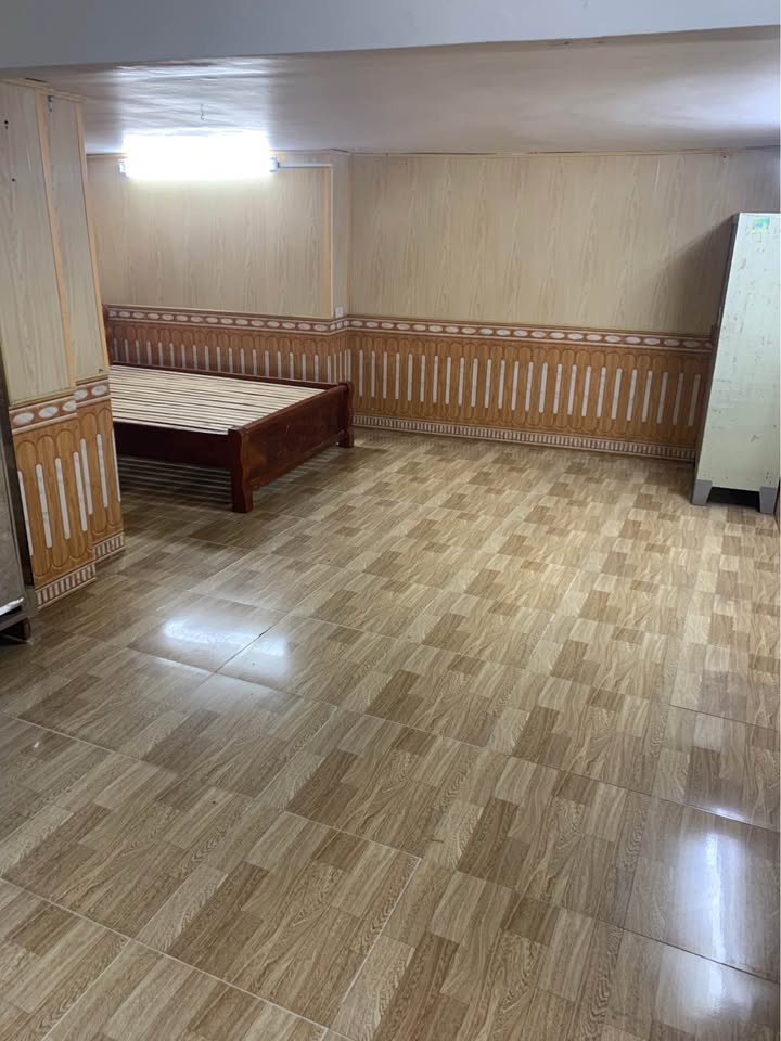 Cho thuê nhà 1.5 tầng Trần Phú, Hải Phòng - Sân rộng, giá chỉ 2.5 triệu/tháng