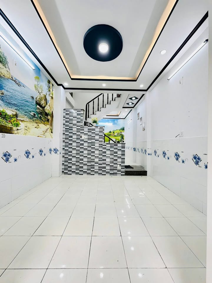 Nhà Phố Tân Phú 48m² 2 Tầng - Ô tô vào tận nhà, sát Đầm Sen!