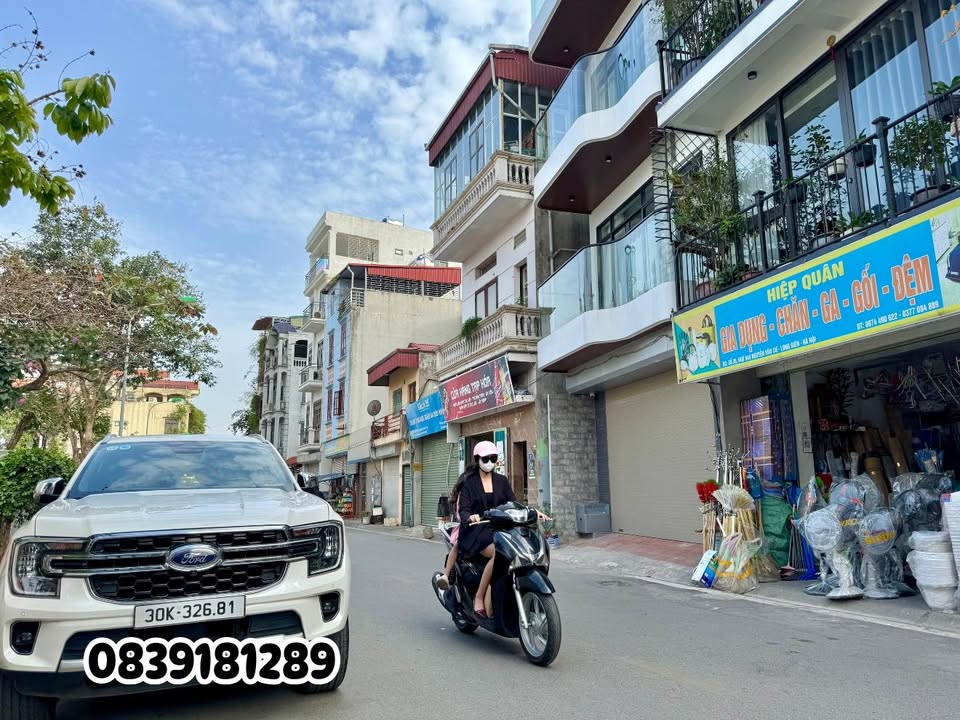 Nhà Phố Gia Thụy, Long Biên 75m² 1.x tỷ - Vị trí đắc địa, kinh doanh sầm uất!