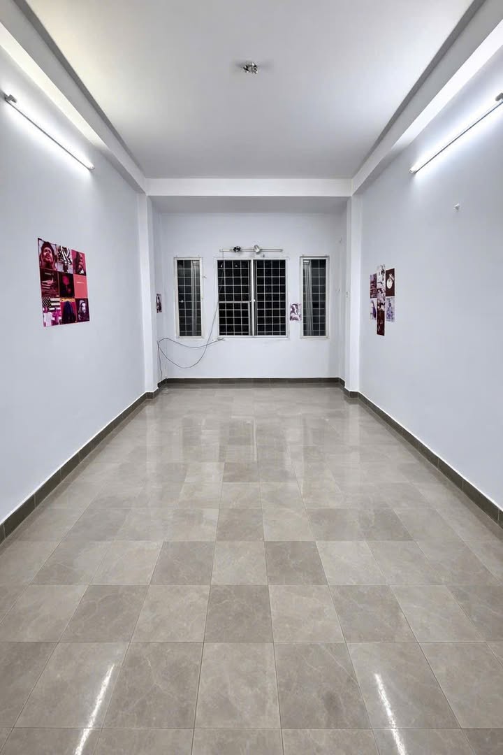 Nhà phố Quận 1 35m² giá 14.99 tỷ - Mặt tiền kinh doanh đắc địa!