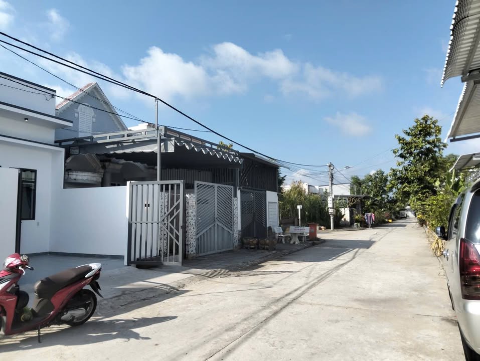Nhà riêng KDC Hoà Thuận Rạch Giá 97m² - Ô tô vào tận nhà!