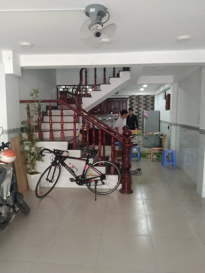 Nhà Cống Lở Tân Bình 60m² - Hẻm Xe Tải, 4PN, Giá 9 Tỷ