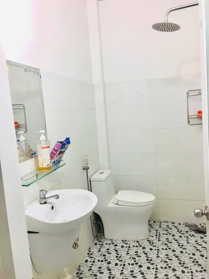 Nhà 100m² 2 lầu, 3PN, Sân ô tô - Hẻm 11 Linh Xuân, Thủ Đức