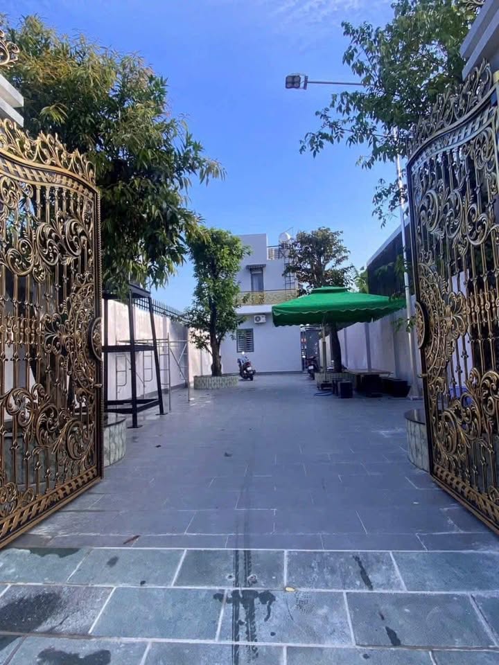 Nhà 330m² Đường Thiết, Huế - Sẵn Sàng Ở Ngay, Tặng Full Nội Thất