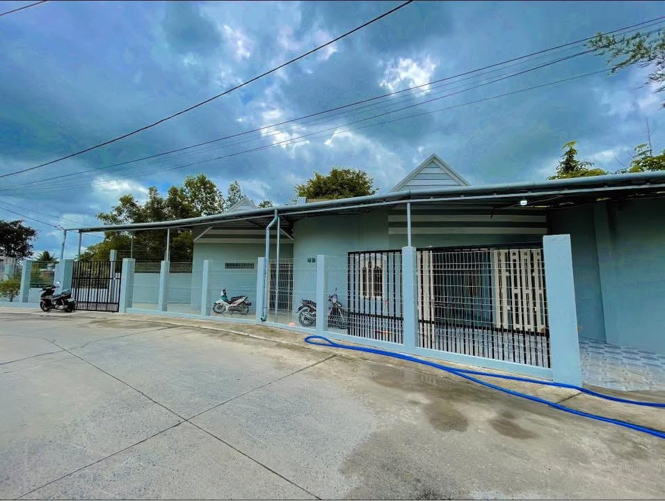 Nhà 180m² Củ Chi - Giá 1.85 Tỷ - Sẵn Sàng Kinh Doanh