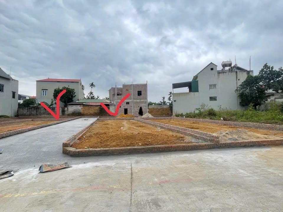 Đất nền Thạch Thất 100m² Sổ đỏ chính chủ, đường ô tô