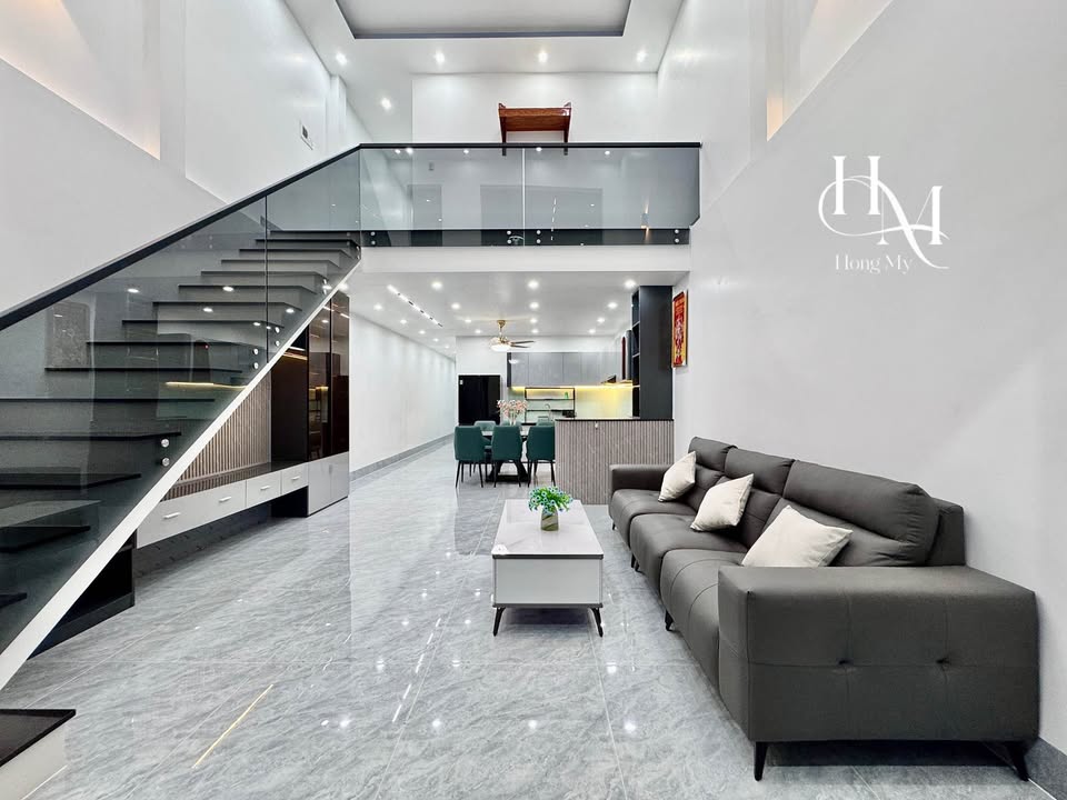 Nhà Phố Mặt Tiền Phùng Há Mỹ Tho 100m² - Kinh Doanh Đắc Lợi, Sổ Hồng Sẵn Sàng