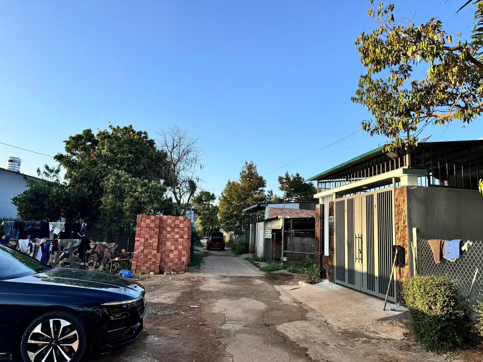 Đất nền Tân Thành BMT 100m² - Sổ đỏ chính chủ, bán gấp!