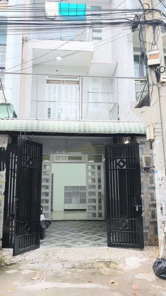 Nhà 3 Tầng 4PN Hẻm Xe Hơi Linh Đông, TP. Thủ Đức - Giá 15 Triệu