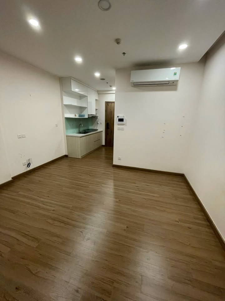 Cho thuê Studio Sky Oasis - Bếp, Rèm Sẵn Sàng - 4.5 Triệu/Tháng