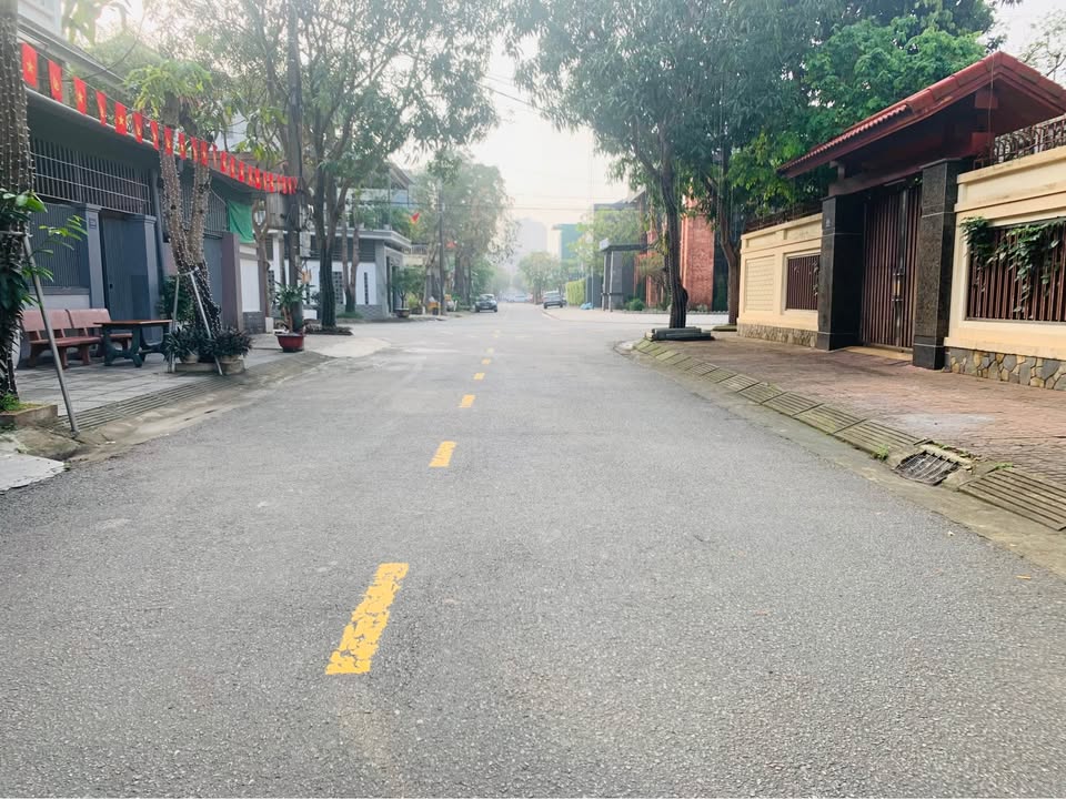 Nhà 90m² Sông Đà, Hà Tĩnh - Hướng Tây Nam, Giá 4 Tỷ