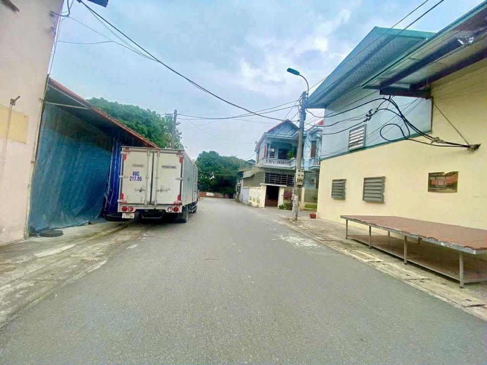 Đất Vĩnh Yên 94m² - Giá 2 Tỷ - Sổ Đỏ Rõ Ràng