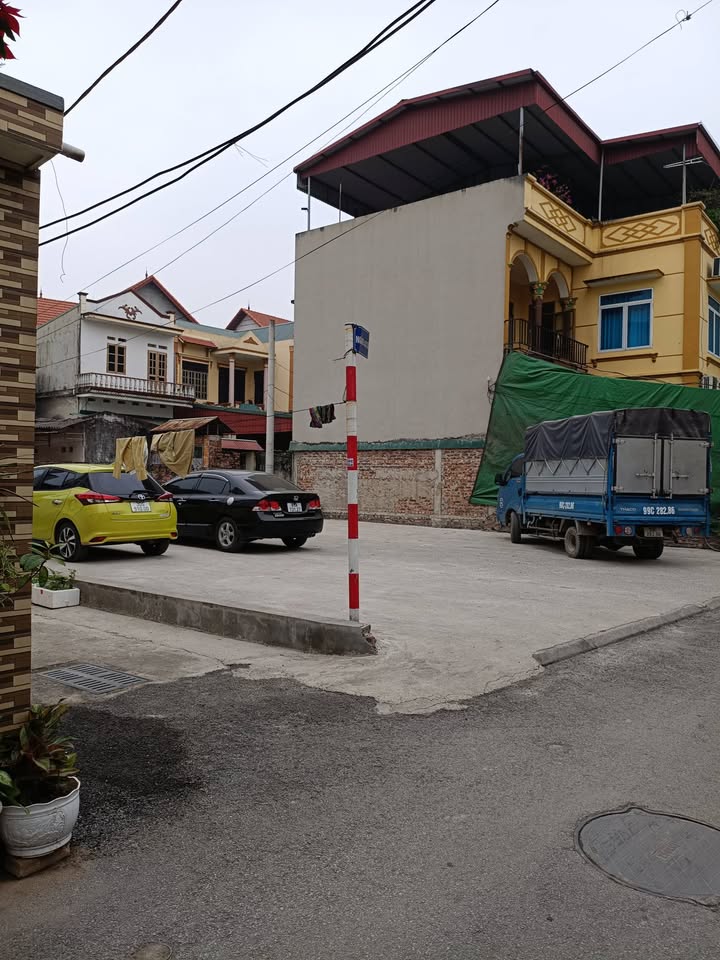 Đất nền Linh Quy, Gia Lâm 69m² - Sổ đỏ chính chủ, ô tô đỗ cạnh