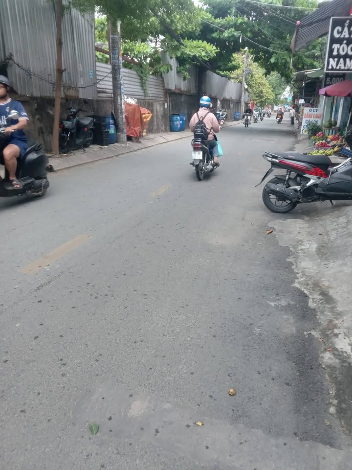 Mặt Tiền Kinh Doanh Sầm Uất Trường Chinh, Q12 - 28m² Giá 7 Triệu/Tháng