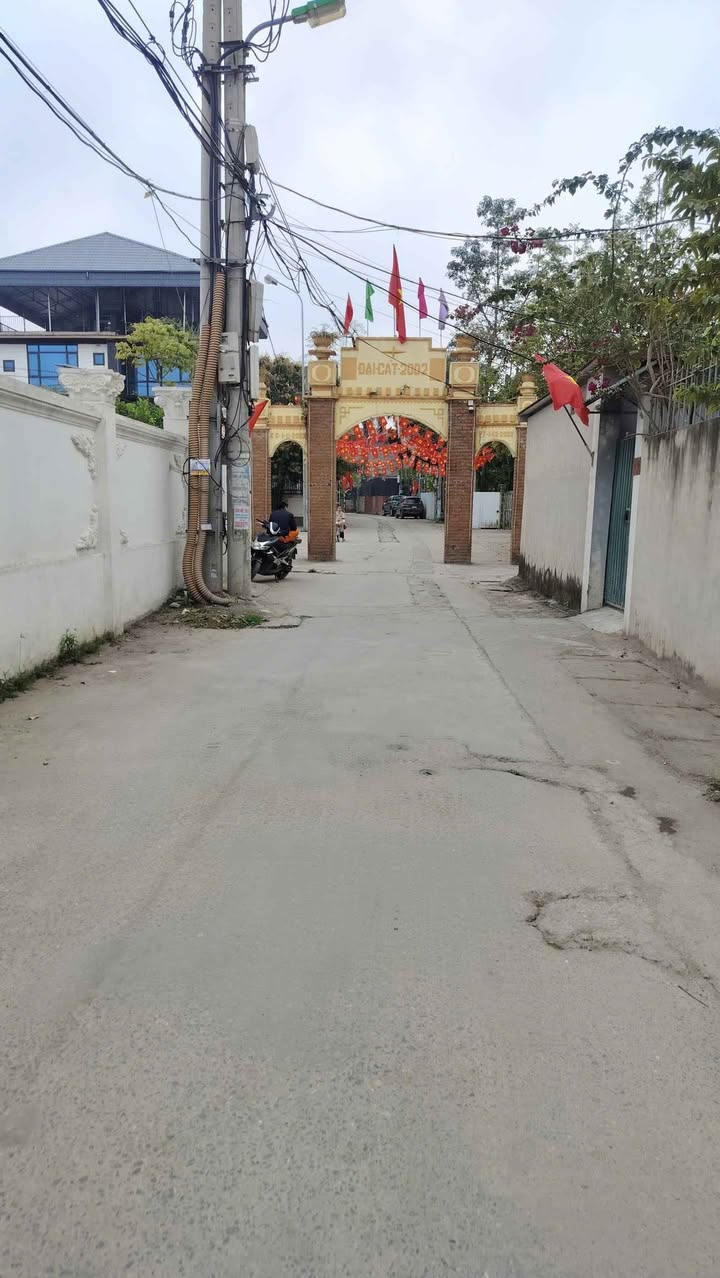 Đất Liên Mạc 42m² - Ngõ Oto Tránh, Gần Phố, Sổ Đỏ Sẵn Sàng