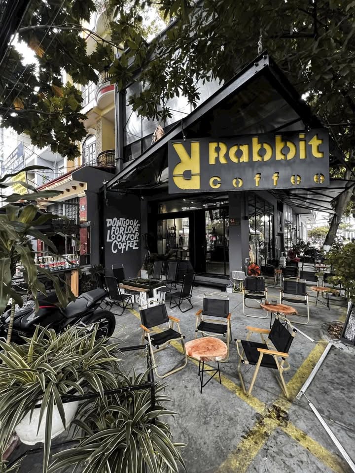 Nhà Phố KDC Tên Lửa 90m² - Mặt Tiền Kinh Doanh Đắc Địa!