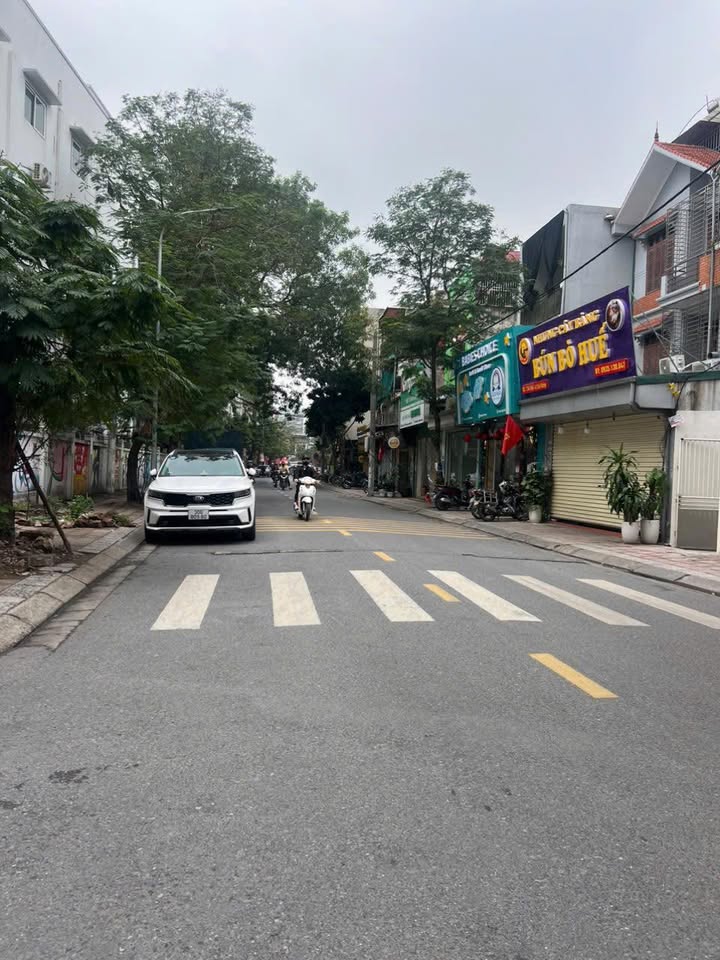 Nhà phố Hoàng Như Tiếp 75m² - Mặt tiền 9m, Đầu tư sinh lời!