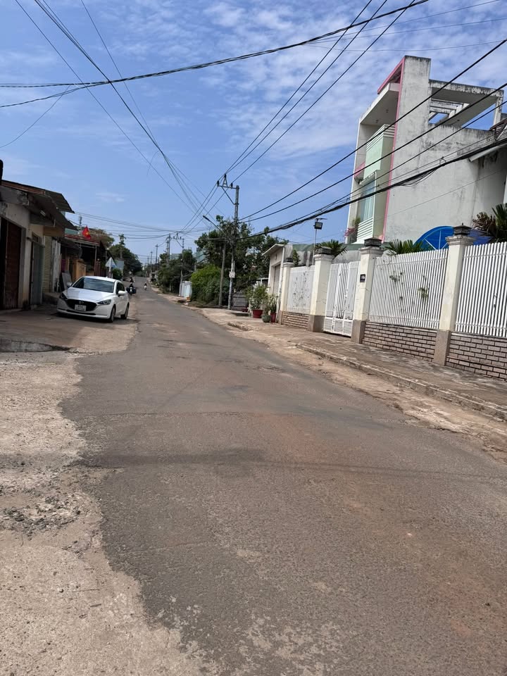 Đất Nền Pleiku 69.6m² - Mặt Tiền Hẻm Ô Tô, Giá Chỉ Từ 4 Tỷ