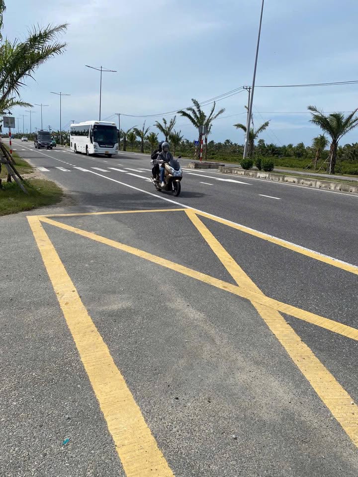 Đất Mặt Tiền Biển Võ Chí Công, Hội An - 1001m² - Sổ Đỏ Sẵn Sàng