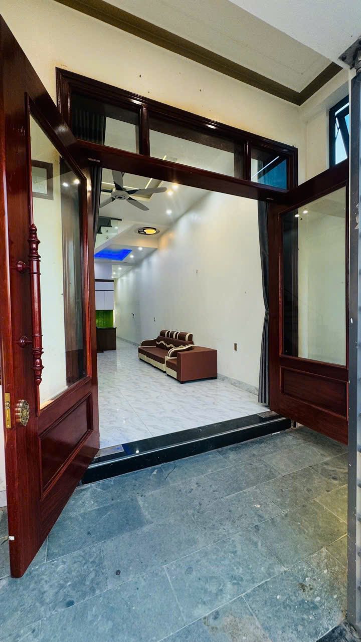 Nhà 3 Tầng Đồng Thanh, TP Thái Bình - 60m² Chính Chủ, Ô Tô Tận Cửa