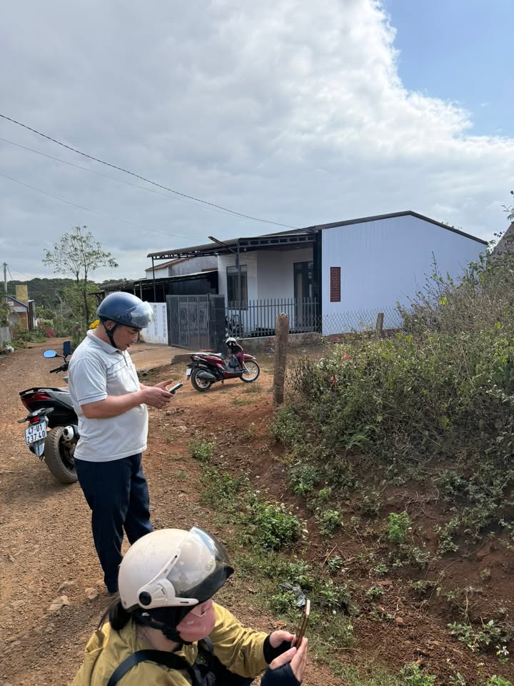 Đất nền Buôn Hồ 180m² - Sổ đỏ chính chủ, mặt tiền đắc địa!