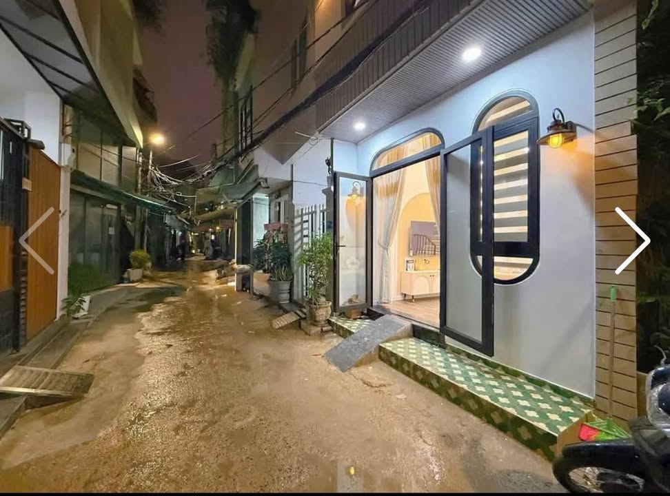 Nhà 2 Tầng Trung Tâm Hải Châu 33m² - Full Nội Thất, Giá 3.85 Tỷ