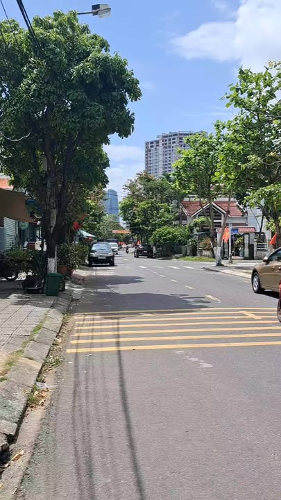 Bán đất Hoàng Quốc Việt 80m² (5x16m) - Đối diện công viên, giá 9 tỷ