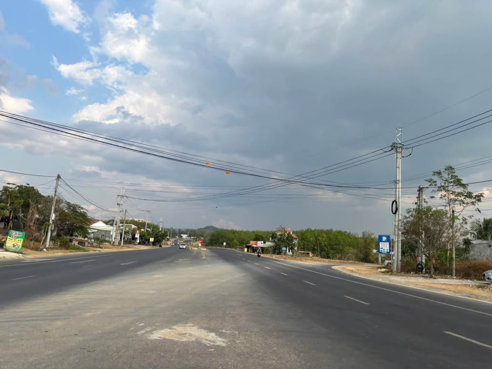 Đất nền Đường QL24 mới Kon Tum 120m² - Tiềm năng tăng giá!