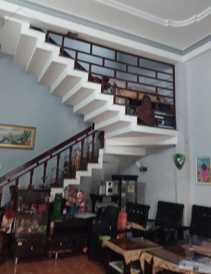 Nhà 2 Tầng Hùng Vương 90m² Giá 2.3 Tỷ - Ô Tô Vào Tận Nhà