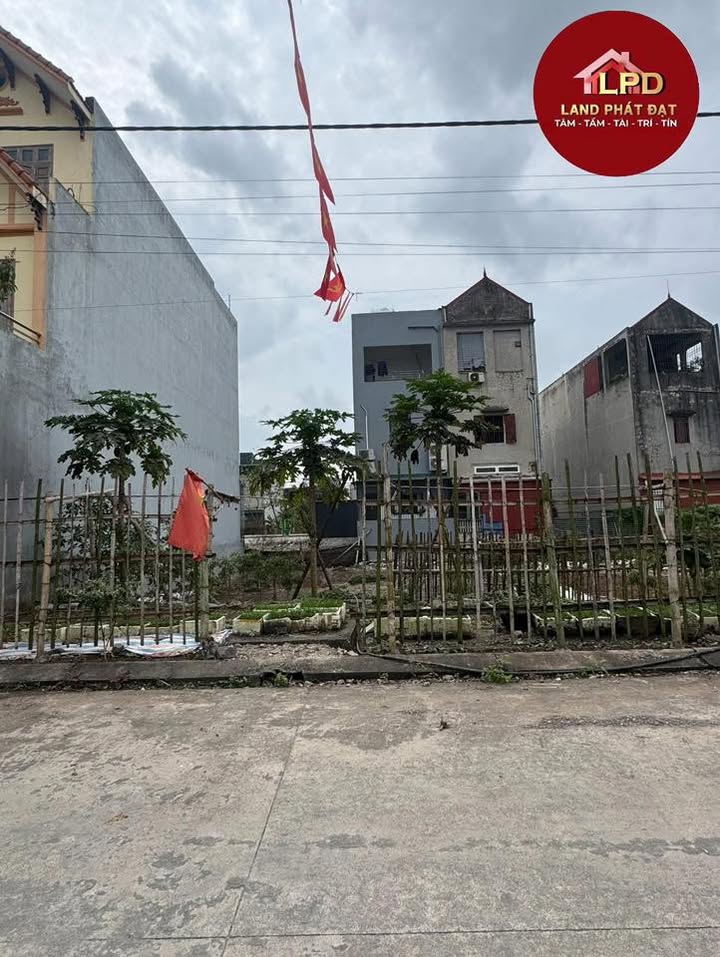 Bán Đất Ngõ 483 Lê Thái Tổ, Ninh Bình 90m² - Sổ Đỏ Sẵn Sàng